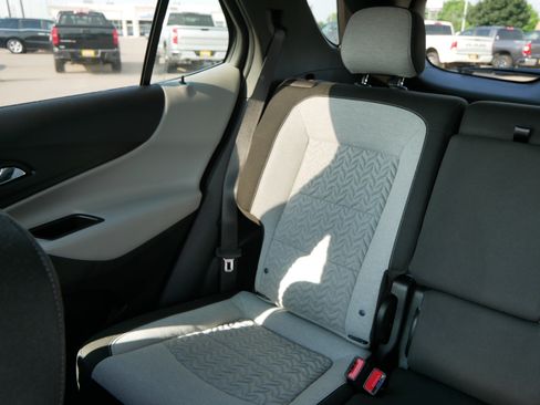 Used 2024 Chevrolet Equinox LT AWD/4WD image 12