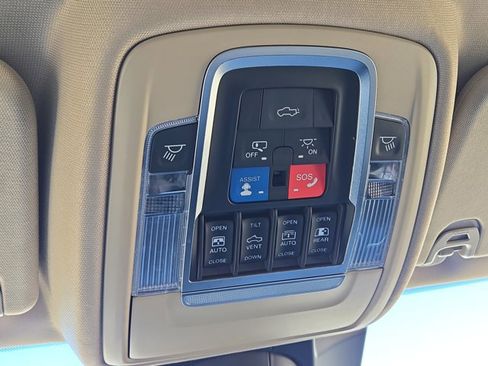 Used 2019 RAM 1500 Limited image 30