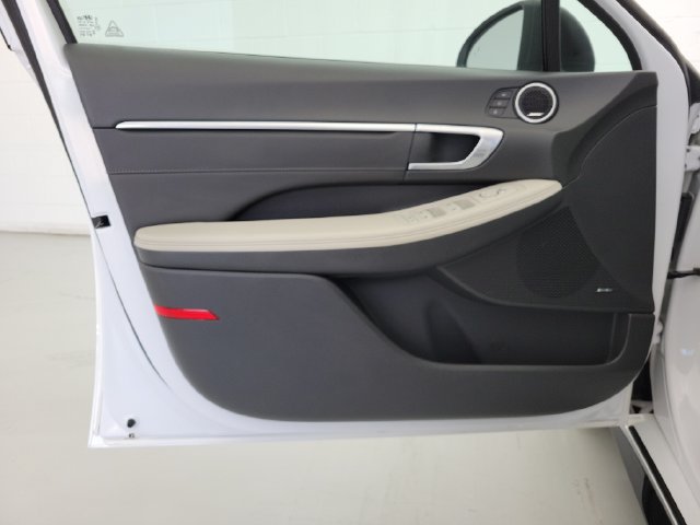 Used 2023 Hyundai Sonata Limited FWD image 20
