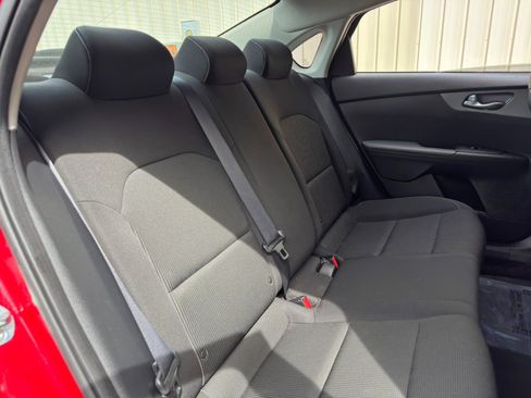 Used 2021 Kia Forte LXS FWD image 30