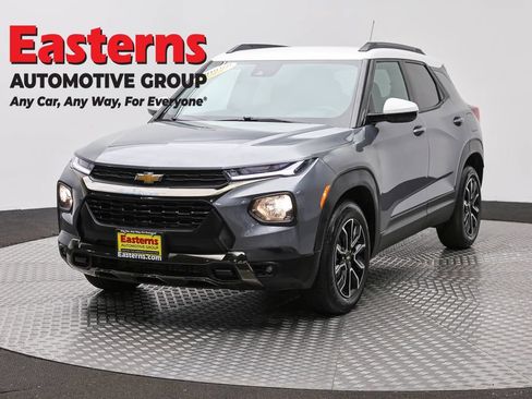 Used 2021 Chevrolet TrailBlazer ACTIV w/ Convenience Package FWD image 1