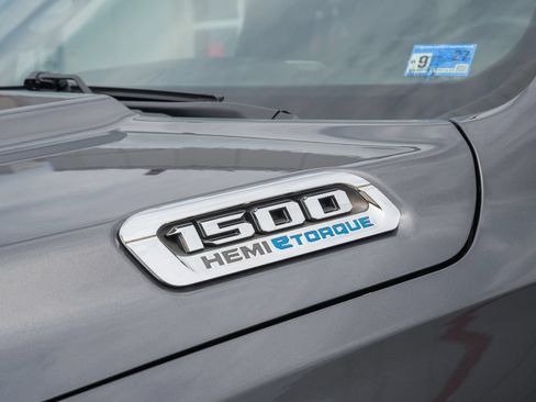 Used 2022 RAM 1500 Big Horn AWD/4WD image 16