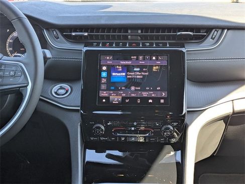 New 2025 Jeep Grand Cherokee Laredo X image 17