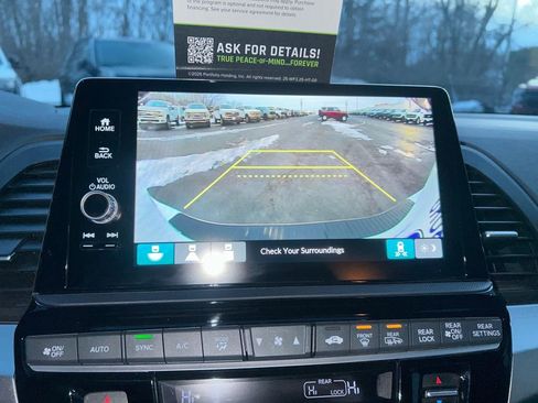 Used 2025 Honda Odyssey Sport-L image 24