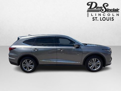 Used 2023 Acura MDX SH-AWD image 2