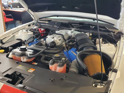 Used 2013 Ford Mustang Shelby GT500 RWD image 6