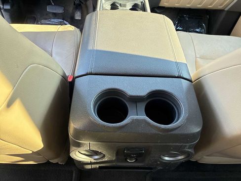 Used 2015 Ford F350 Lariat image 20