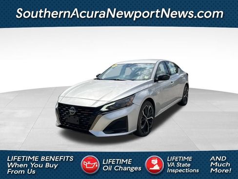 Used 2025 Nissan Altima 2.5 SR FWD image 1