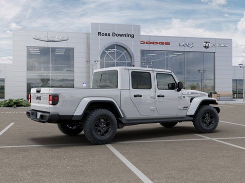 New 2025 Jeep Gladiator Sport image 4