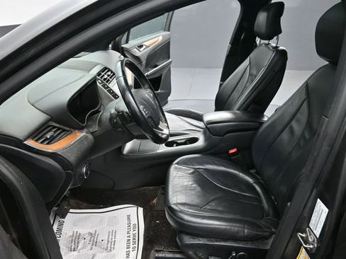 Used 2017 Lincoln MKC Reserve w/ Lincoln MKC Climate Package AWD/4WD image 15