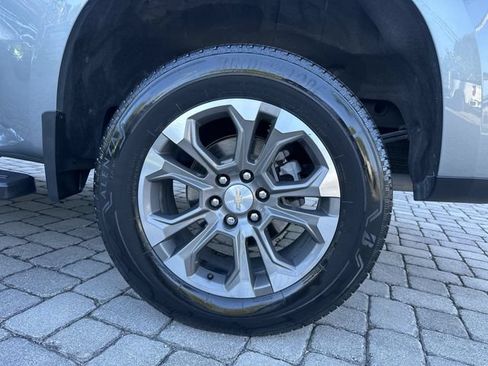 Used 2024 Chevrolet Silverado 1500 High Country RWD image 11