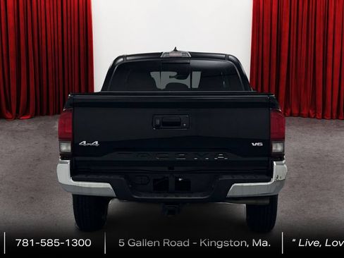 Certified 2023 Toyota Tacoma SR5 AWD/4WD image 6