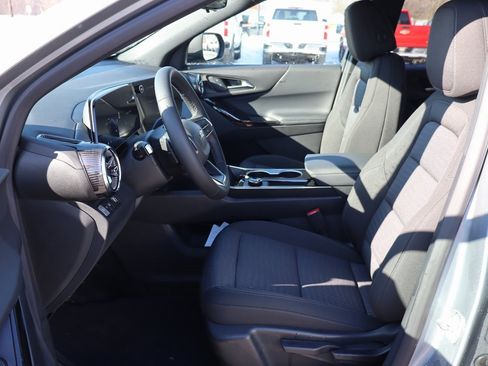 New 2026 Chevrolet Equinox LT w/ Safety and Technology Package image 5