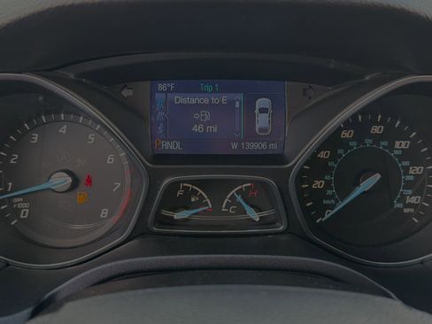 Used 2014 Ford Focus SE FWD image 15