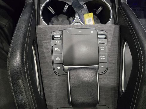 Used 2022 Mercedes-Benz GLS 450 4MATIC image 45