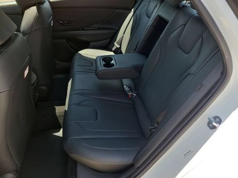 New 2026 Hyundai Elantra SEL Sport FWD image 27
