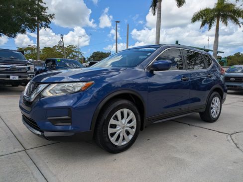 Used 2020 Nissan Rogue S FWD image 7
