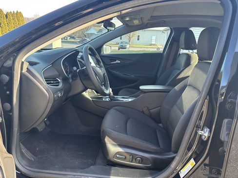 Used 2024 Chevrolet Malibu LT image 9