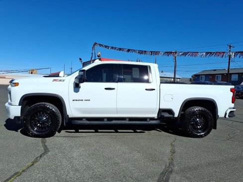 Used 2021 Chevrolet Silverado 2500 LTZ w/ LTZ Plus Package image 8
