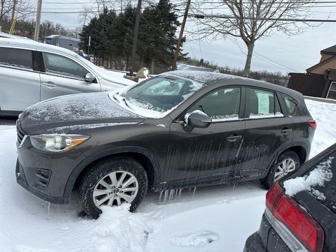 Used 2016 MAZDA CX-5 Sport w/ Rear Camera Package image 5