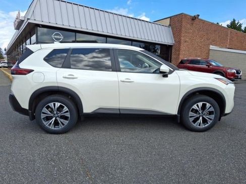 Certified 2023 Nissan Rogue SV image 39