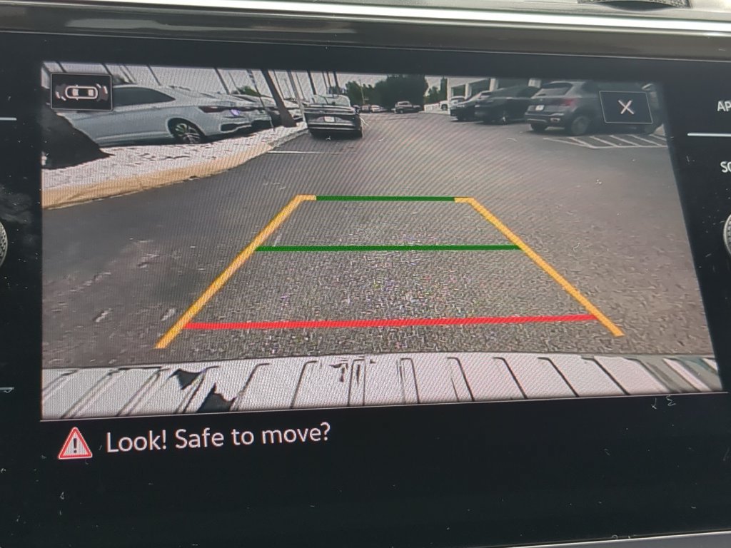 Certified 2023 Volkswagen Tiguan SE R-Line FWD image 22