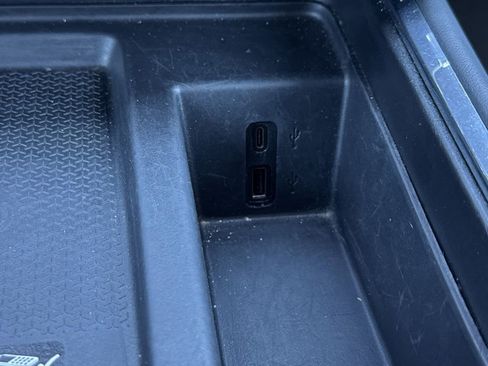 Used 2024 GMC Acadia Elevation FWD image 18
