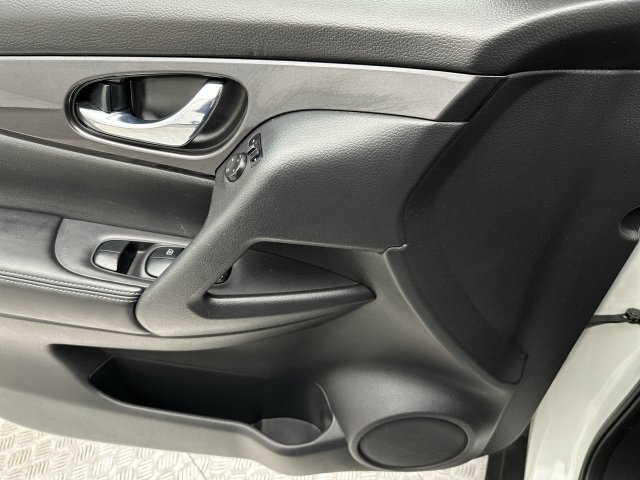 Used 2020 Nissan Rogue S w/ Special Edition Package AWD/4WD image 13