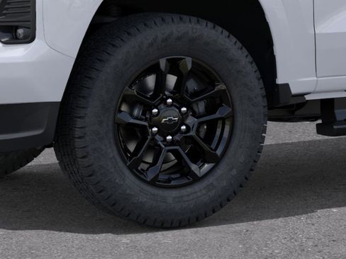 New 2025 Chevrolet Colorado Z71 w/ Midnight Edition image 9