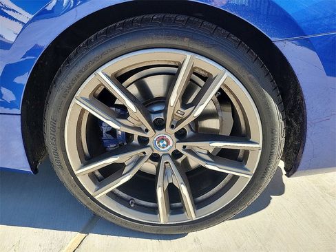 Used 2022 BMW M440i Coupe image 10