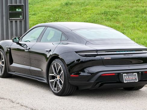 New 2026 Porsche Taycan AWD/4WD image 44