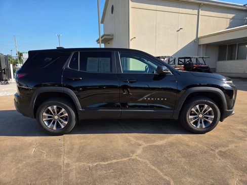 Used 2026 Chevrolet Equinox LT w/ Convenience Package II FWD image 4