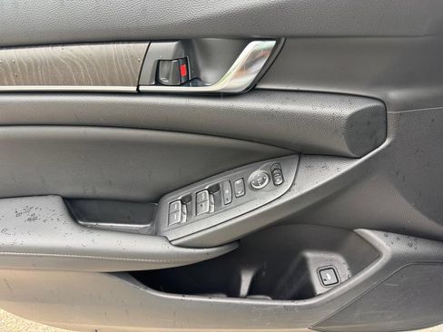 Used 2019 Honda Accord EX image 14
