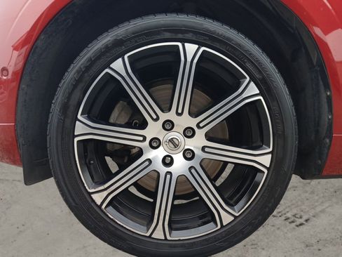 Used 2018 Volvo XC60 T6 Inscription w/ Convenience Package image 14