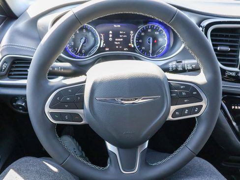 New 2026 Chrysler Pacifica Select AWD/4WD image 28