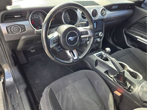 Used 2019 Ford Mustang GT w/ Black Accent Package RWD image 25