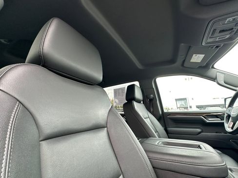 Used 2022 GMC Sierra 1500 Elevation w/ Elevation Premium Package image 20