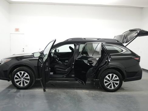 Used 2023 Subaru Outback Premium AWD/4WD image 24