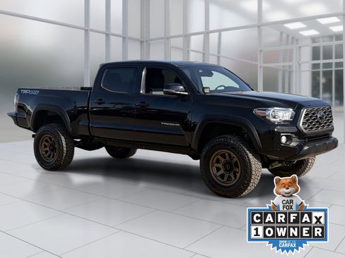 Used 2022 Toyota Tacoma TRD Off-Road w/ Technology Package image 8