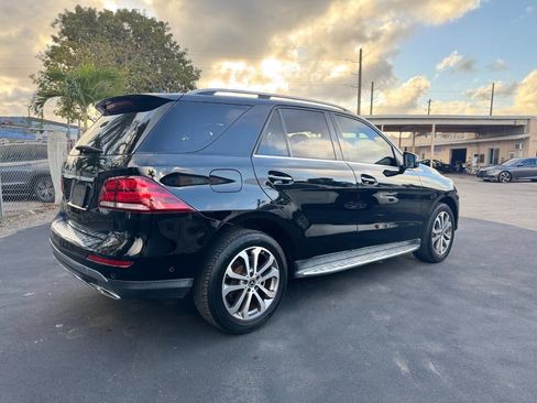 Used 2018 Mercedes-Benz GLE 350 w/ Premium 1 Package image 11