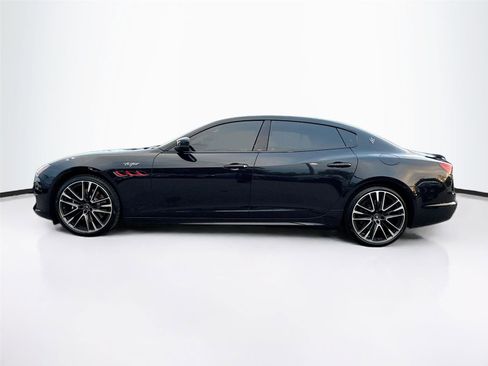 Used 2022 Maserati Quattroporte Trofeo image 4