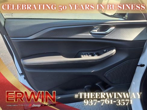 Certified 2023 Jeep Grand Cherokee Altitude image 17