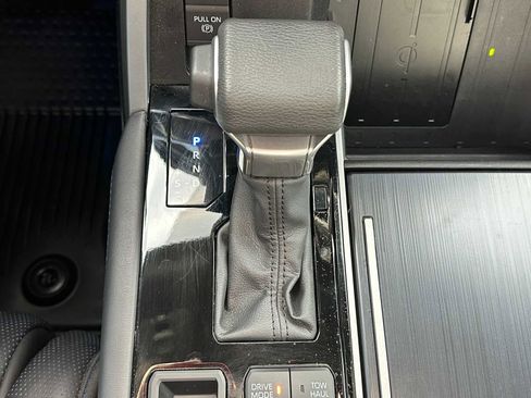 Used 2023 Toyota Tundra Platinum image 42