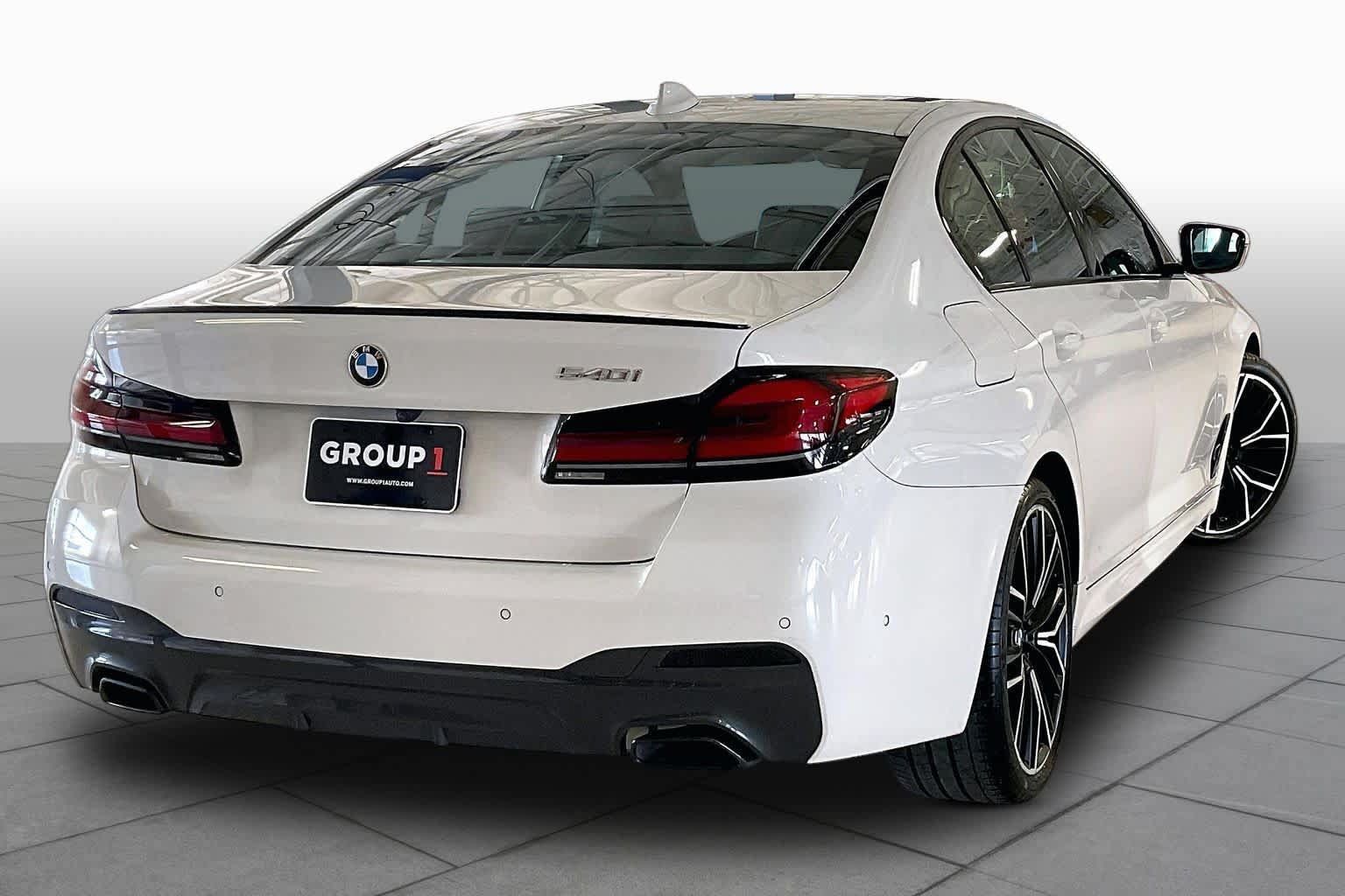 Used 2023 BMW 540i w/ M Sport Package RWD image 12