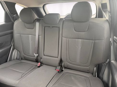Used 2025 Hyundai Tucson SEL FWD image 13