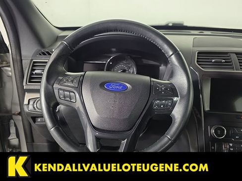 Used 2019 Ford Explorer XLT w/ Equipment Group 201A AWD/4WD image 10