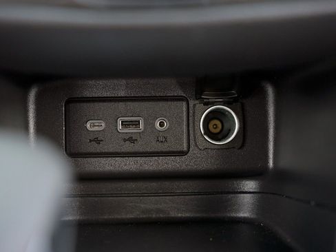 Used 2024 Chevrolet Equinox LT image 25