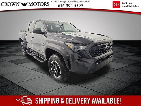Certified 2025 Toyota Tacoma TRD Off-Road AWD/4WD image 1