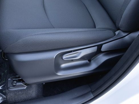 Certified 2026 Toyota Corolla Cross LE FWD image 12