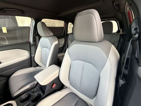 Used 2025 Subaru Forester Premium AWD/4WD image 14